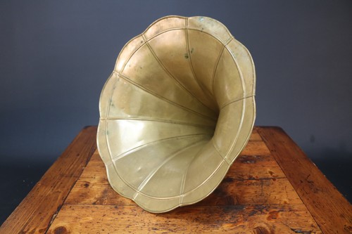 Hmv gramophone horn original - gramophone,