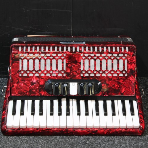 Deluxe accordion - deluxe, by