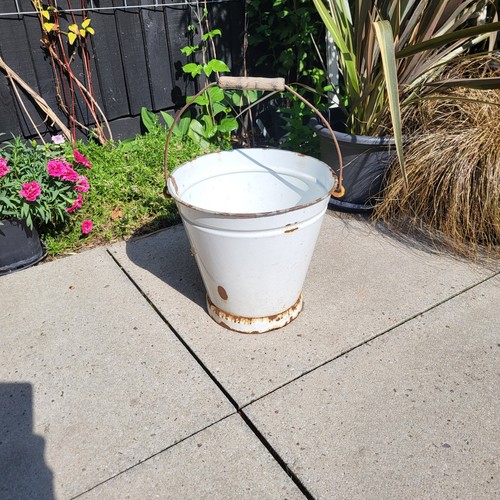 Authentic vintage white - vintage, enamel