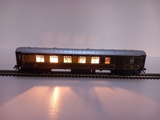 Hornby Pullman car coach (with