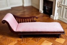 Dolls house miniature 1:12