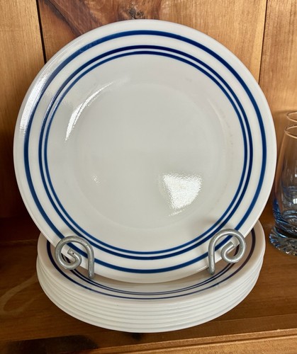Corelle small plates - 8,