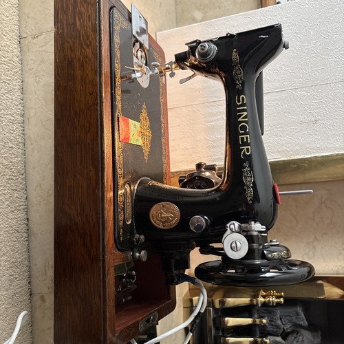 Vintage singer electric sewing - electric,