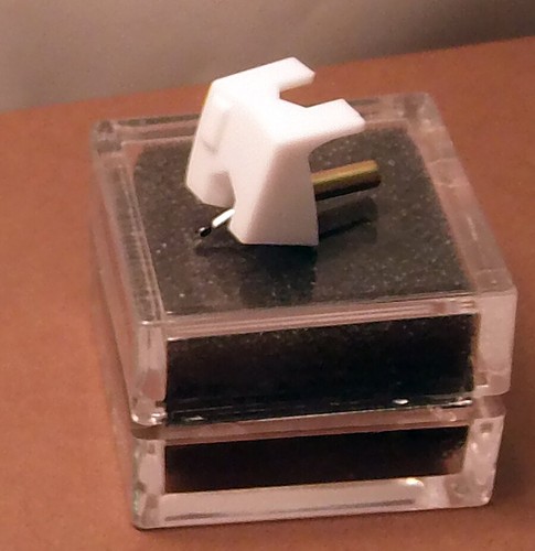 Needle stylus for - stylus,