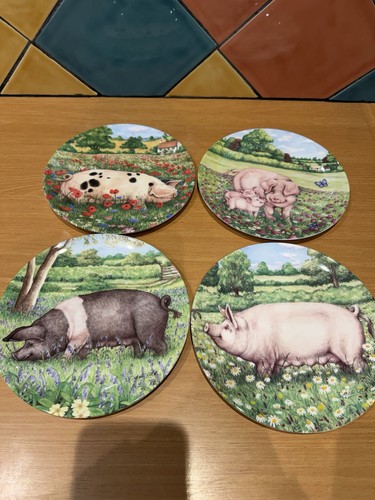 Royal doulton china pig - 4,
