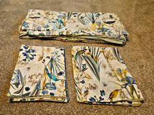 Marks & Spencer king size reversible duvet cover + 2 pillow cases: 100% cotton.