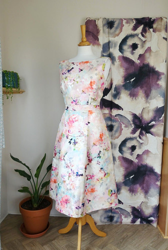 Bnwt gina bacconi blush floral - blush,
