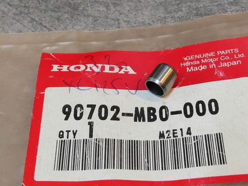 Pin brooch 8x8 cbr1000f - brooch,