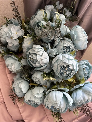 Wedding table decorations job - table,