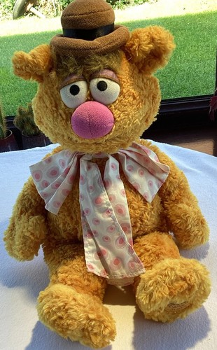 Fozzy bear from - from, street