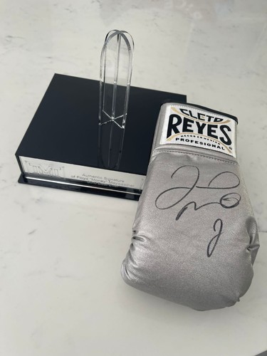 Boxing glove display case with - boxing,