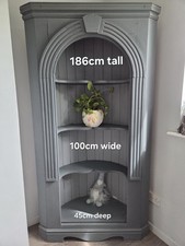 Tall corner display unit - corner,