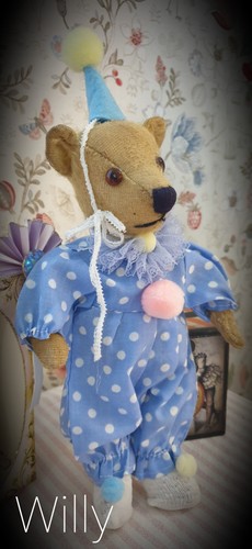 Tiny antique vintage - antique,,
