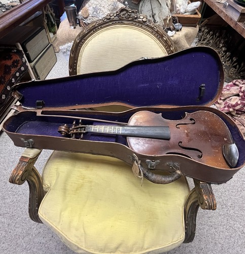 Antique pre 1930s - old, violin