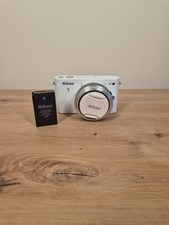 Nikon 1 J2 White Mirrorless
