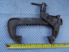 Vintage Carver Clamp T186