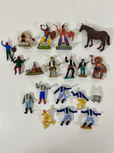 Vintage figures small bundle - vintage,