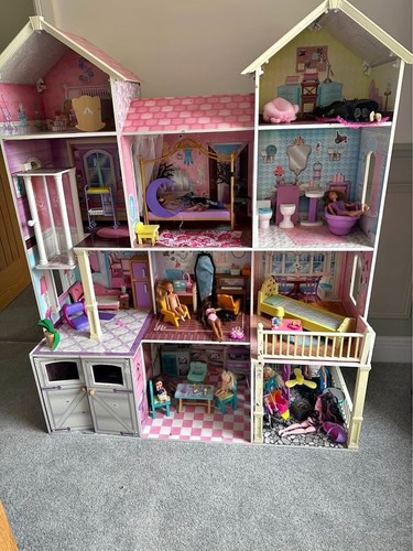 Barbie size large dolls house - size,