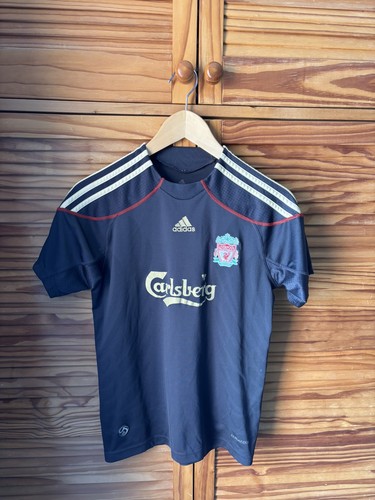Liverpool away football - 09/10,