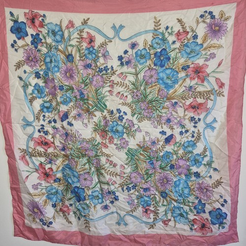 Vintage floral silk feel - floral,