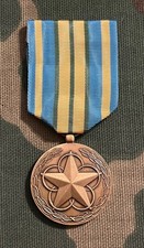 OUTSTANDING VOLUNTEER SERVICE MEDAL; FULL SIZE