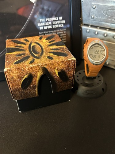 Genuine oakley watch - oakley, d5