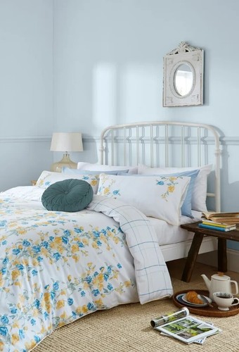 Laura ashley pale - ashley,