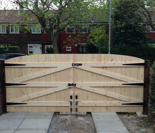 Wooden driveway gates - driveway,