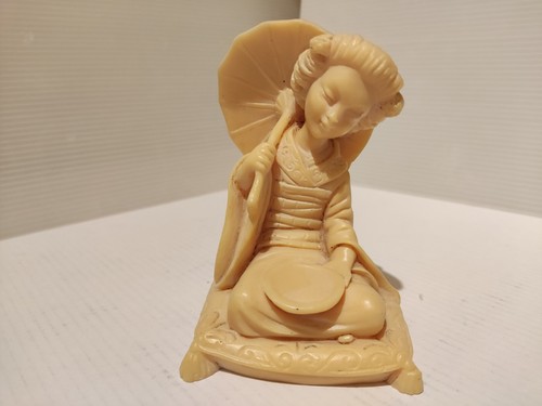 Vintage resin sitting - sitting, japanese