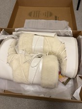 White / Cream Faux Fur Icon