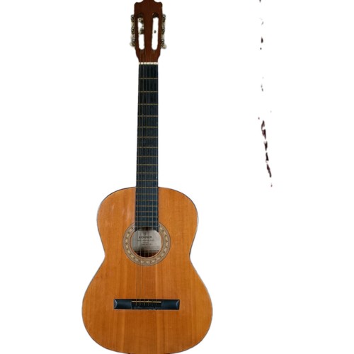 Guitar classical acoustic - classical,