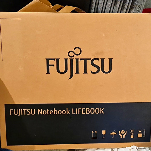 Fujitsu lifebook a3511 6in - fujitsu, 15.6in