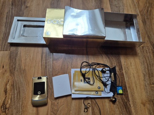 Motorola razr v3i dolce - v3i,