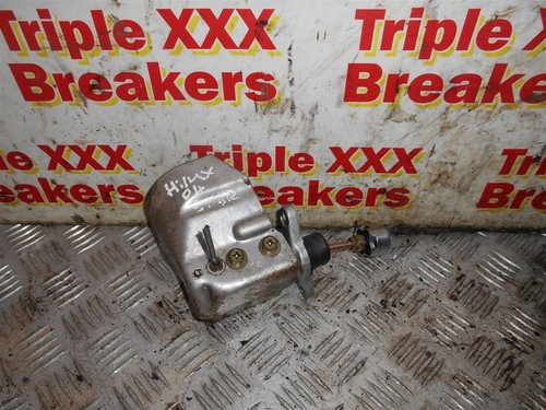 Bfd003366 2004 toyota hilux - toyota,