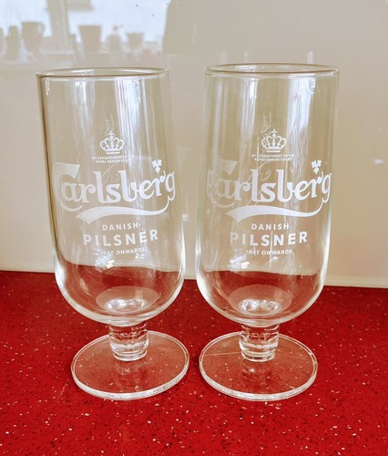 Carlsberg pint glass - 2x,