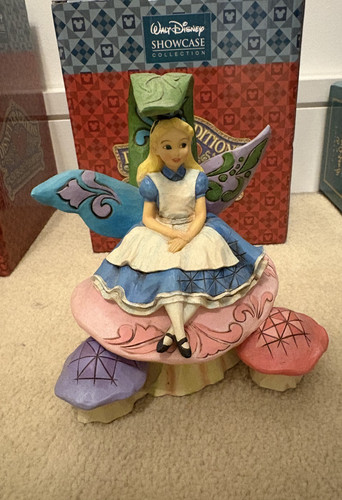 Disney traditions alice - alice, in