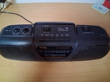 VINTAGE RETRO SANYO BOOMBOX