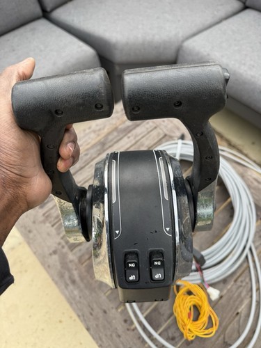 Genuine mercury top mount - genuine,