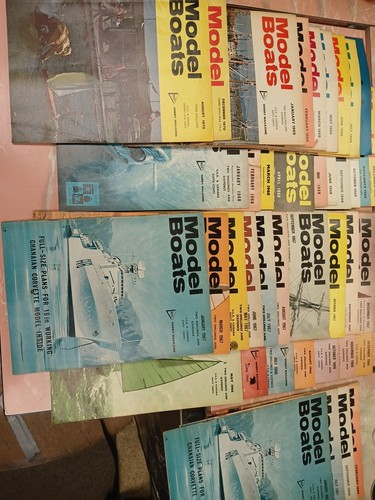 Vintage model boats - boats, magazines