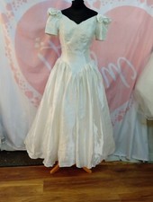 Wedding dress size 8 ivory