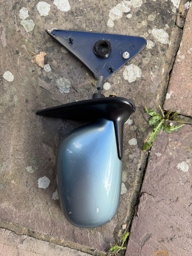 Nissan micra k11 driver - nissan,
