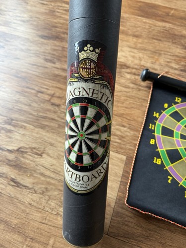 Magnetic dartboard roll - up, 8