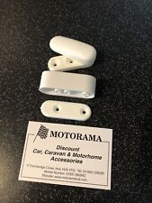 WHITE TURN BUCKLE/BUTTON CATCH