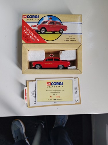 Corgi classics scale ford - corgi,