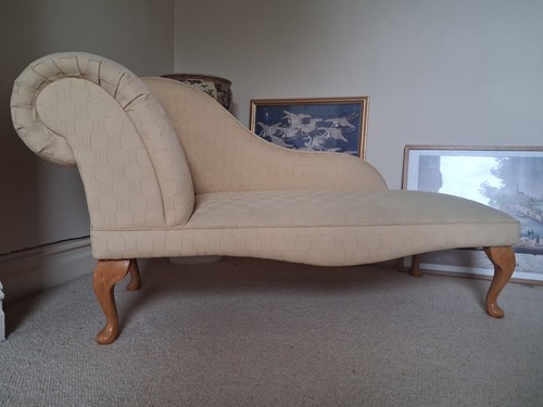 Cream fabric chaise longue - chaise,
