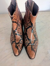 R Soles Judy Rothchild Size 36