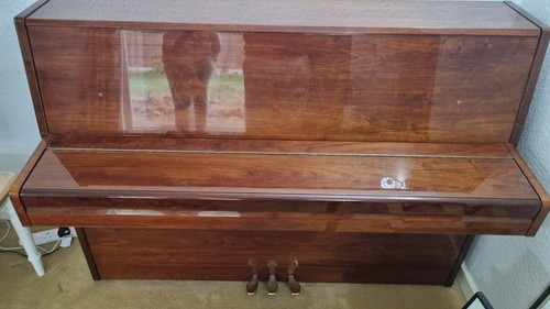 Samick upright piano walnut - upright,