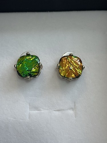 Vibrant iridescent dichroic