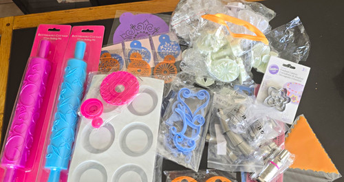 Reusable plastic cake - reusable,
