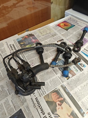 Distributor cap and leads - and, ht